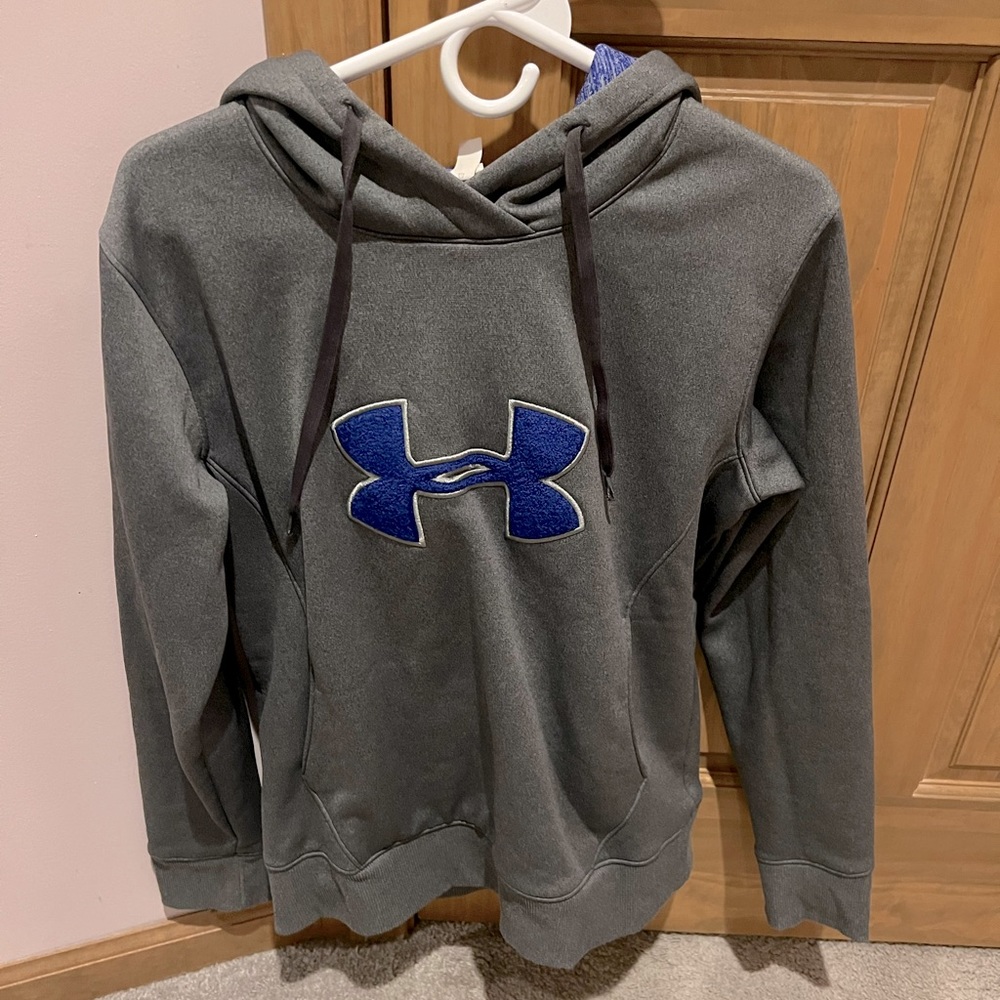 Under Armour size medium fleece hoodie - Picture 1 of 1